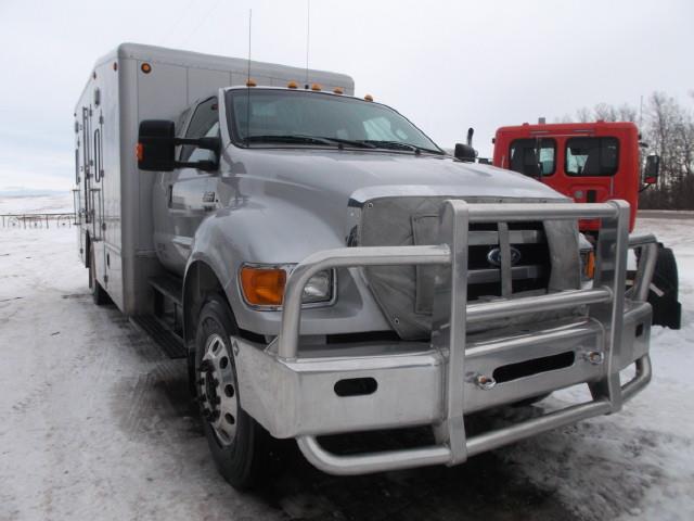 Image #1 (2011 FORD F650 XLT EX/CAB SERVICE TRUCK)